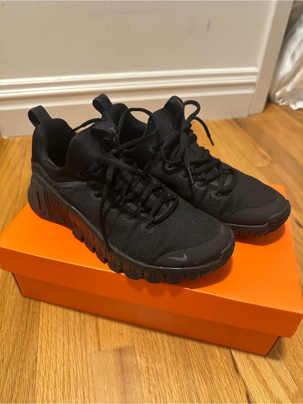 Nike free Metcon 6 women’s Black Athletic Sneakers